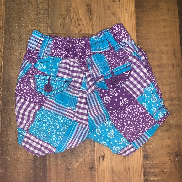 3 for $15 / Patchwork girls shorts (6-9 M) - Picture 2 of 2
